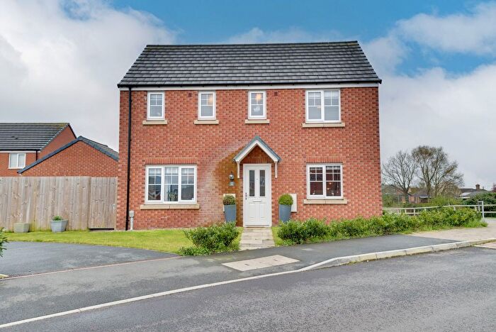 3 Bedroom Detached House For Sale In Heather Way, Sandbach, CW11