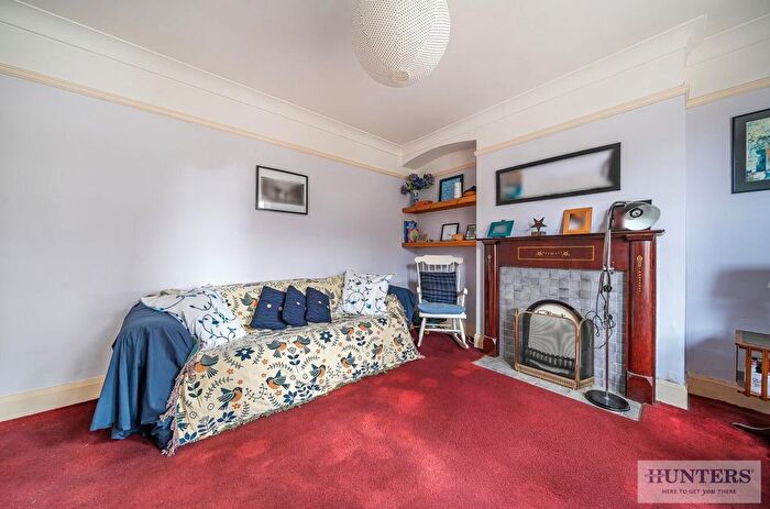 3 Bedroom End Of Terrace House For Sale In Bostall Lane, London, SE2