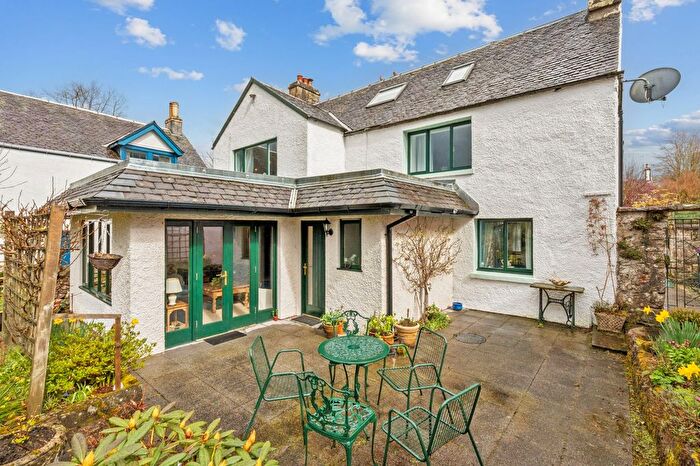 3 Bedroom Detached House For Sale In Bridgend, Callander, FK17