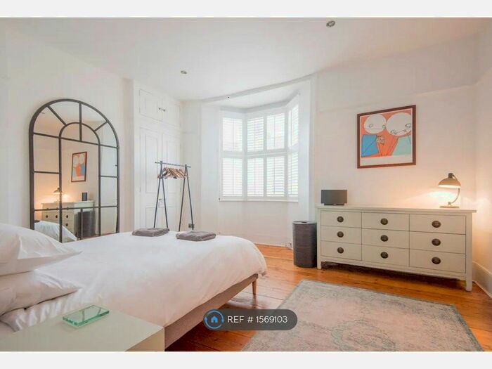 2 Bedroom Terraced House To Rent In Great College Street, Brighton, BN2