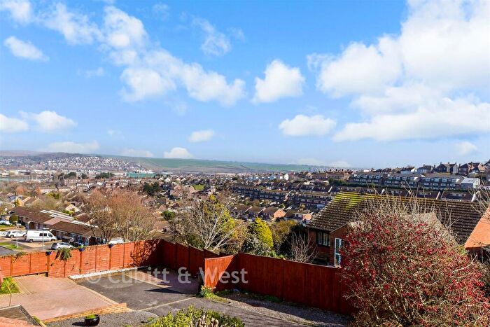 4 Bedroom Detached House For Sale In Anderson Close, Newhaven, East Sussex, BN9