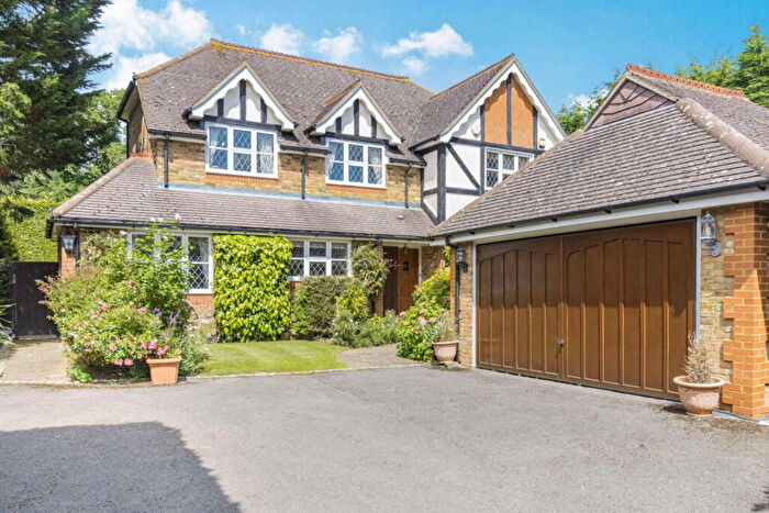 5 Bedroom Detached House For Sale In Drakes Drive, Northwood, HA6