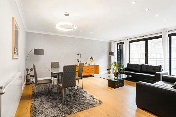 2 Bedroom Flat To Rent In Huntsmore House, Pembroke Road, Kensington, W8