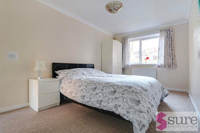 1 Bedroom Flat To Rent In Bursted Close, Brighton, BN1