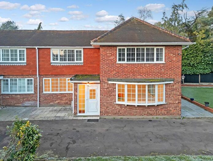 4 Bedroom Semi Detached House To Rent In Abridge Road, Theydon Bois, Epping, CM16