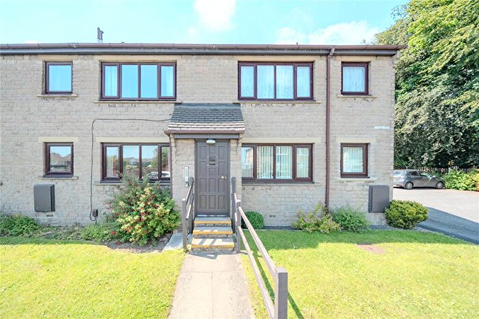 2 Bedroom Apartment For Sale In Lower Town Street, Bramley, Leeds, West Yorkshire, LS13