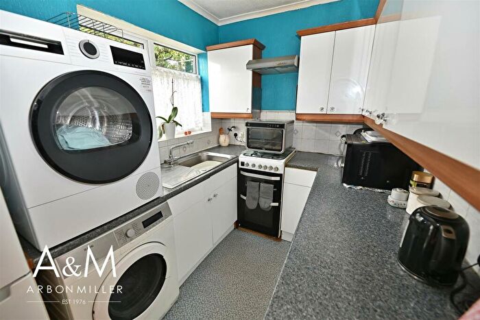 3 Bedroom End Of Terrace House For Sale In Craven Gardens, Barkingside, IG6