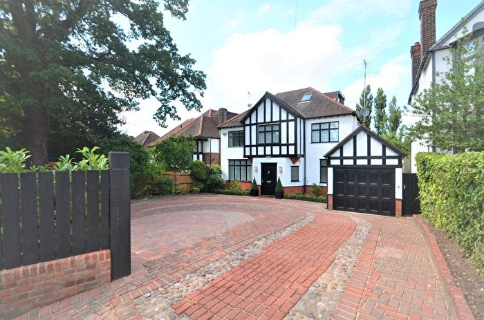 6 Bedroom Detached House To Rent In Marsh Lane, Mill Hill, NW7