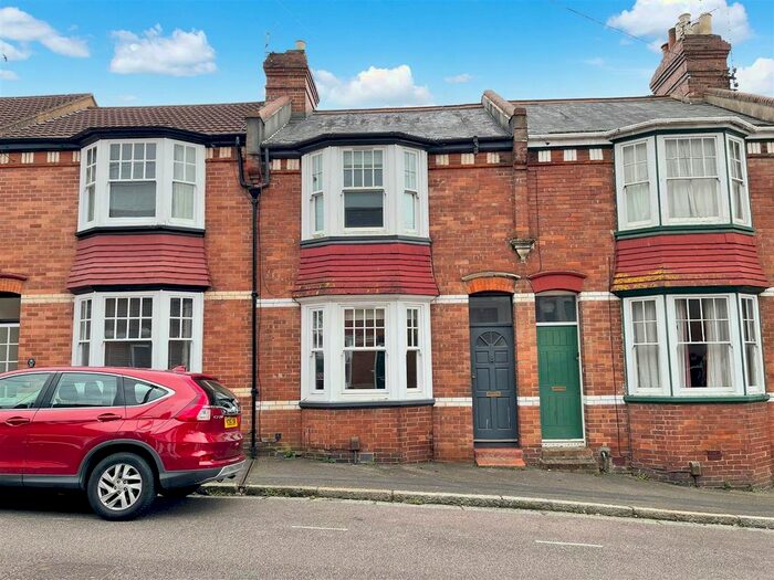 2 Bedroom Property To Rent In Cedars Road, St. Leonards, Exeter, EX2