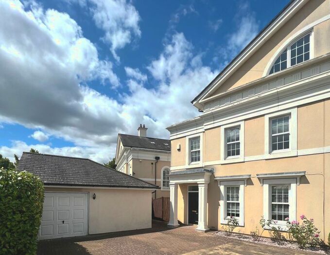 4 Bedroom Semi-Detached House To Rent In St Martins Lane, Beckenham, BR3