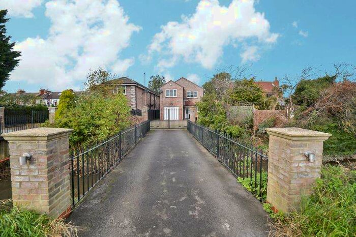 4 Bedroom Detached House To Rent In Ironbridge House, Green Lane, Hessle, HU13