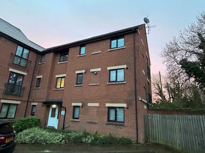 1 Bedroom Flat To Rent In Cygnet Court, Spalding, PE11