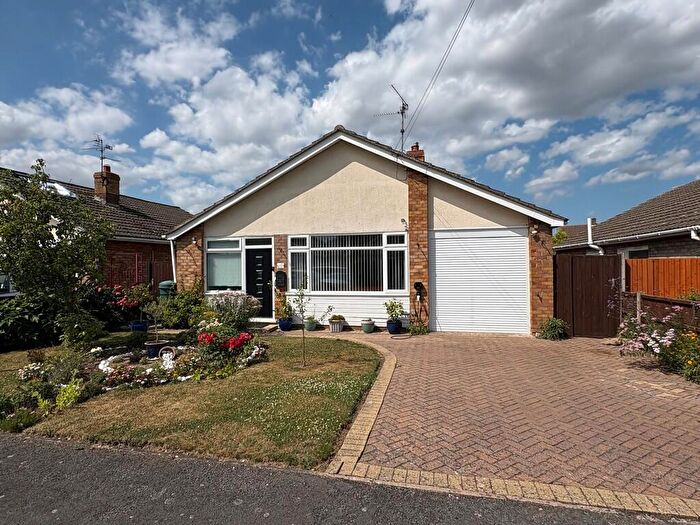 3 Bedroom Detached Bungalow For Sale In Carlton Close, Spalding, PE11