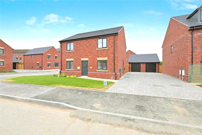 4 Bedroom Detached House For Sale In Weavers Grange, London Road, Bozeat, NN29