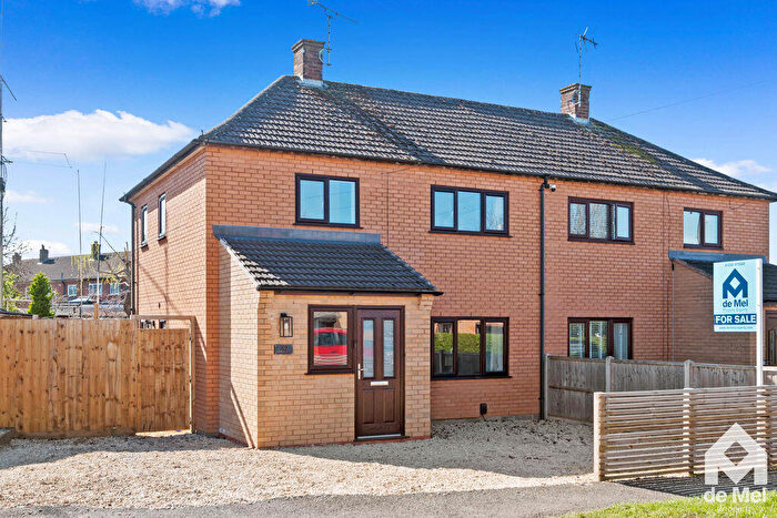 3 Bedroom Semi Detached House For Sale In Millham Road, Bishops Cleeve, GL52
