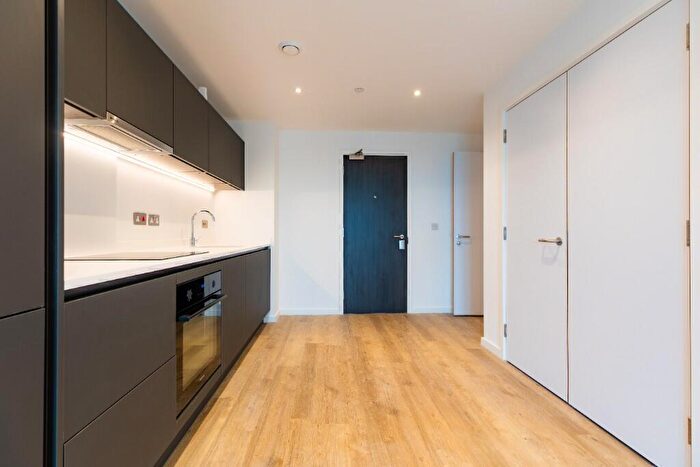 1 Bedroom Flat To Rent In Flat, Swan Street, Manchester, Greater Manchester, M4