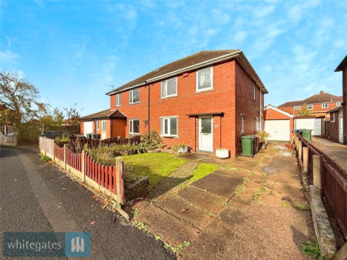 3 Bedroom Semi Detached House For Sale In Rotherham Road, Smithies/Athersley, S71