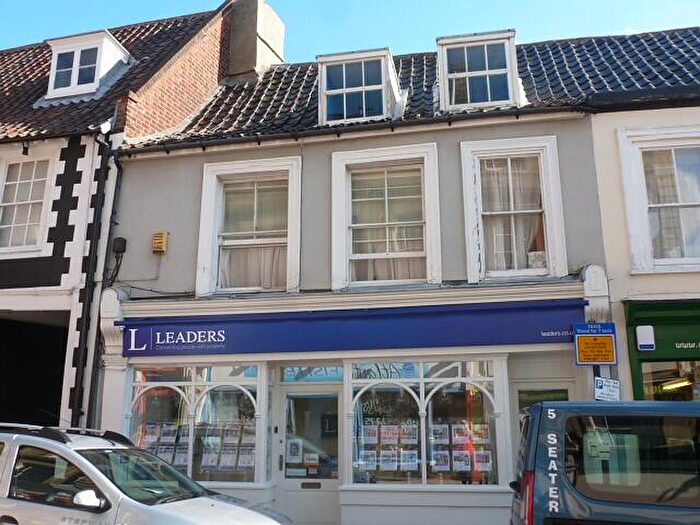2 Bedroom Flat To Rent In High Street, Lowestoft, Suffolk, NR32