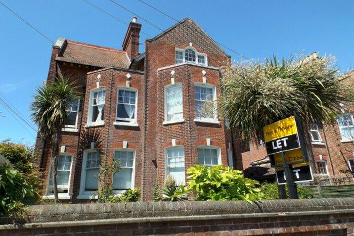 1 Bedroom Flat To Rent In Helena Road, Southsea, PO4