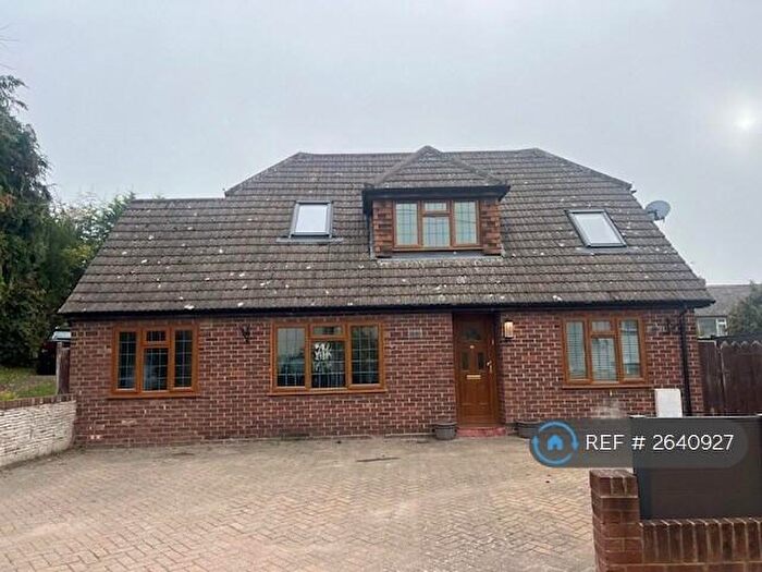 3 Bedroom Detached House To Rent In Newtown Road, Sandhurst, GU47