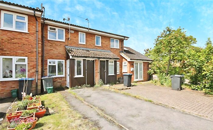 1 Bedroom Terraced House To Rent In Pond Road, Egham, Surrey, TW20