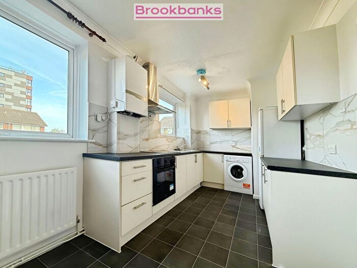 2 Bedroom Maisonette To Rent In Goldsel Road, Swanley, BR8