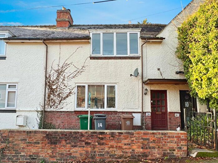 3 Bedroom Terraced House For Sale In Stanleigh Road, Swadlincote, DE12