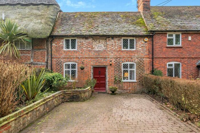 3 Bedroom Terraced House For Sale In Bunglers Hill Road, Farley Hill, Reading, RG7