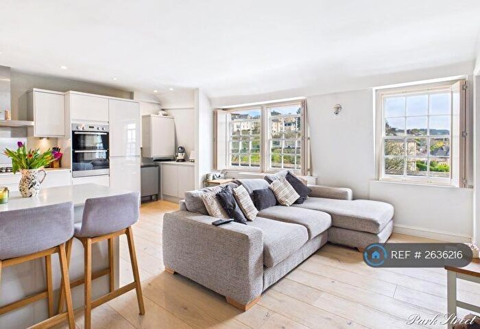 2 Bedroom Flat To Rent In Park Street, Bath, BA1