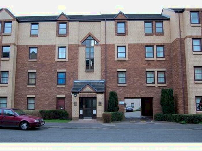 3 Bedroom Flat To Rent In Craighouse Gardens, Edinburgh, EH10