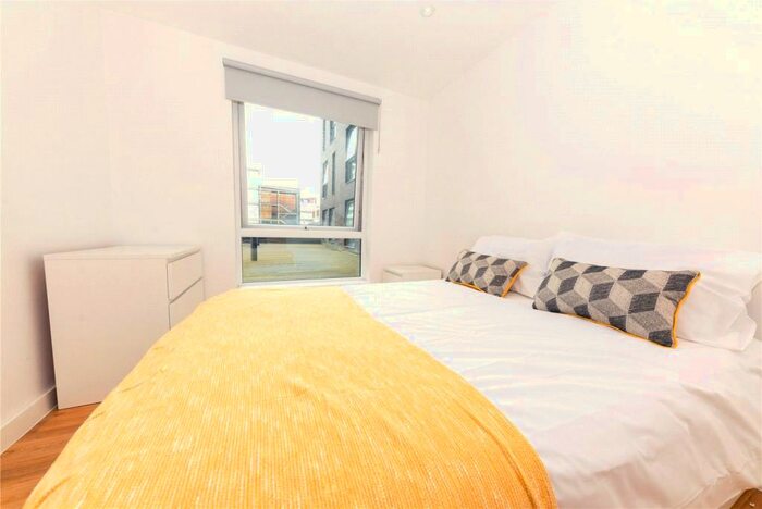 3 Bedroom Flat To Rent In Eastbank Tower, Great Ancoats Street, M4