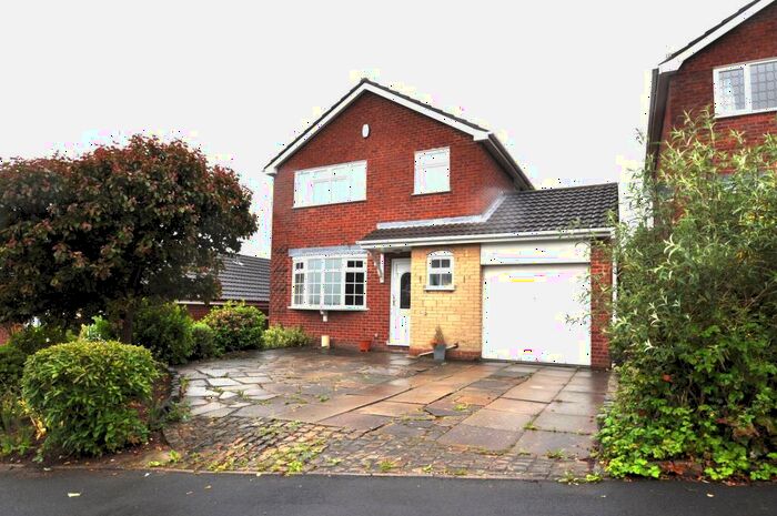 4 Bedroom Detached House To Rent In Meakin Avenue, Westbury Park, Newcastle-under-Lyme, ST5