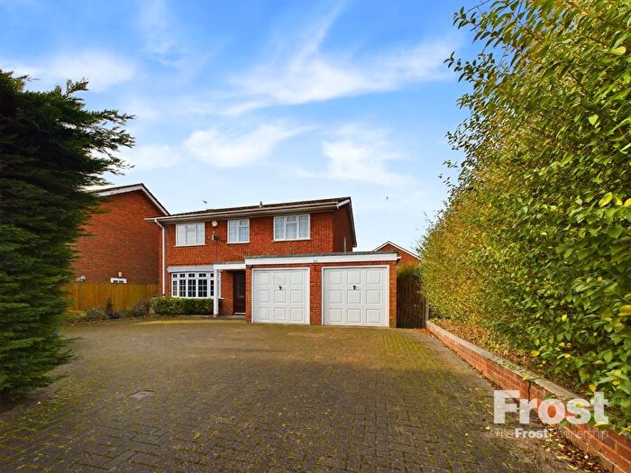 4 Bedroom Detached House To Rent In Norden Road, Maidenhead, Berkshire, SL6