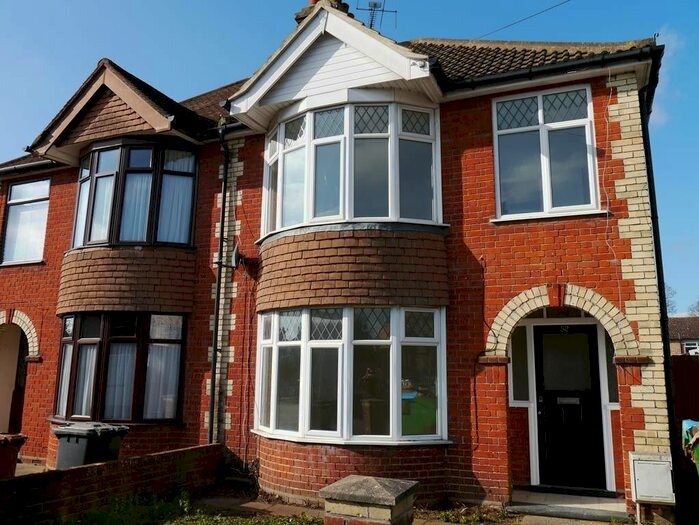 3 Bedroom Semi-Detached House To Rent In Avondale Road, Ipswich, Suffolk, IP3