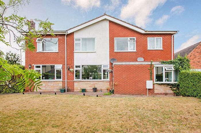 5 Bedroom Detached House For Sale In Shortbutts Lane, Lichfield, WS14