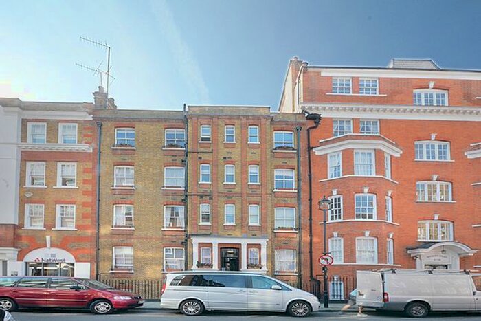 Studio To Rent In London, W1G