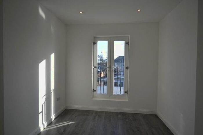 1 Bedroom Flat To Rent In Airthrie Road, Ilford, IG3
