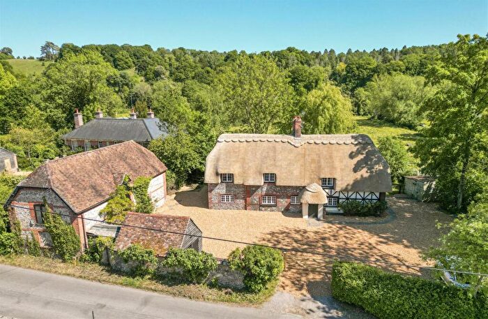 5 Bedroom Detached House For Sale In Lower Woodford, Salisbury, SP4