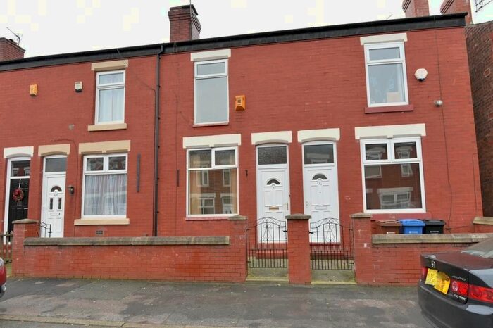 2 Bedroom Terraced House To Rent In Lowfield Road, Shaw Heath, Stockport, SK3