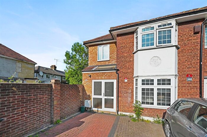 2 Bedroom Terraced House To Rent In St. Andrews Road, London, W3