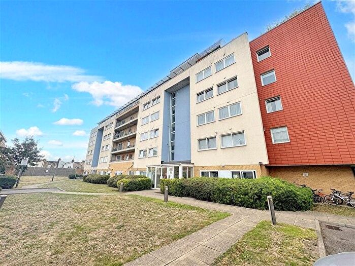1 Bedroom Flat To Rent In Ammonite House, Flint Close, Stratford, E15