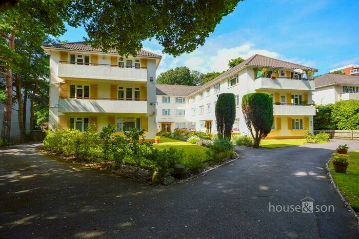 2 Bedroom Apartment To Rent In Manor Road, East Cliff, Bournemouth, BH1