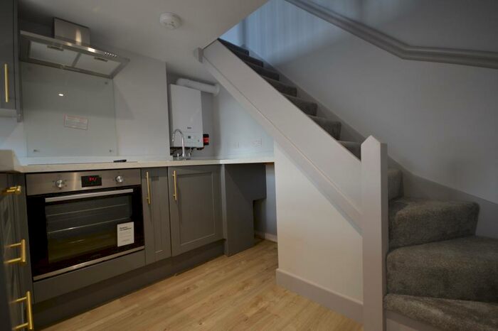 1 Bedroom Flat To Rent In Salt Lane, Salisbury, SP1