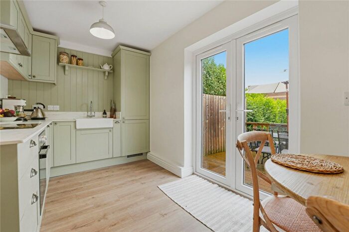 3 Bedroom Semi-Detached House For Sale In Wordsworth Road, Bristol, BS7