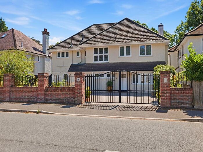 4 Bedroom Detached House To Rent In Dunkeld Road, Bournemouth, Bournemouth Christchurch Poole, BH3