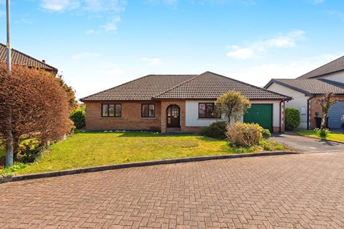 4 Bedroom Bungalow For Sale In Golwg Y Twr, Llanarthney, Carmarthen, Carmarthenshire, SA32