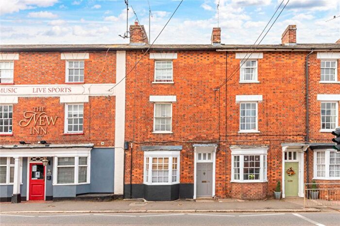 2 Bedroom Maisonette For Sale In Bridge Street, Buckingham, MK18