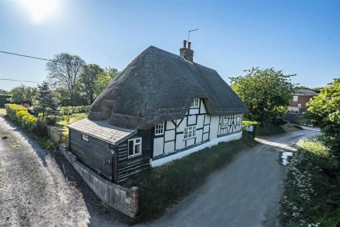 3 Bedroom Detached House For Sale In Uphill, Urchfont, SN10