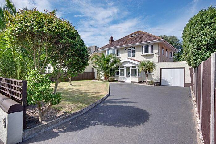 3 Bedroom Detached House For Sale In Portman Crescent, Bournemouth, BH5