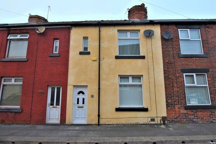 3 Bedroom Terraced House To Rent In Fitzwilliam Street, Hoyland Common, Barnsley, S74